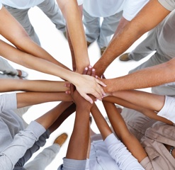 Helping hands-SNCF pic